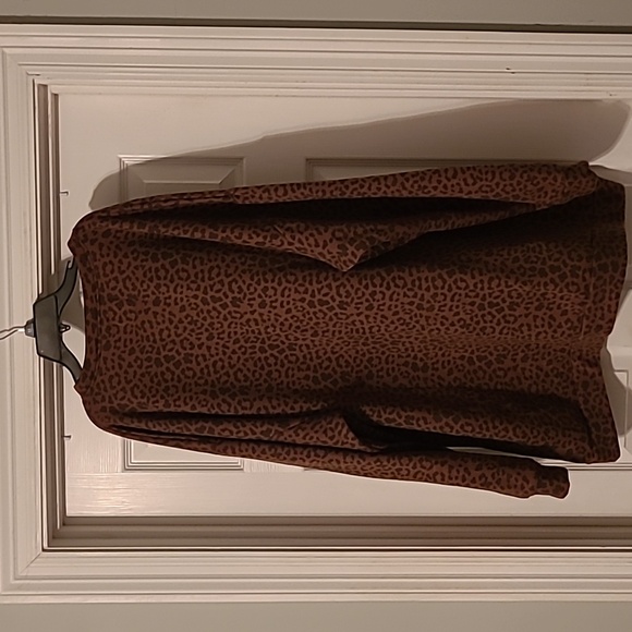 Tees2urdoor Brown Leopard Print Merry & Bright Sweatshirt - Picture 6 of 6